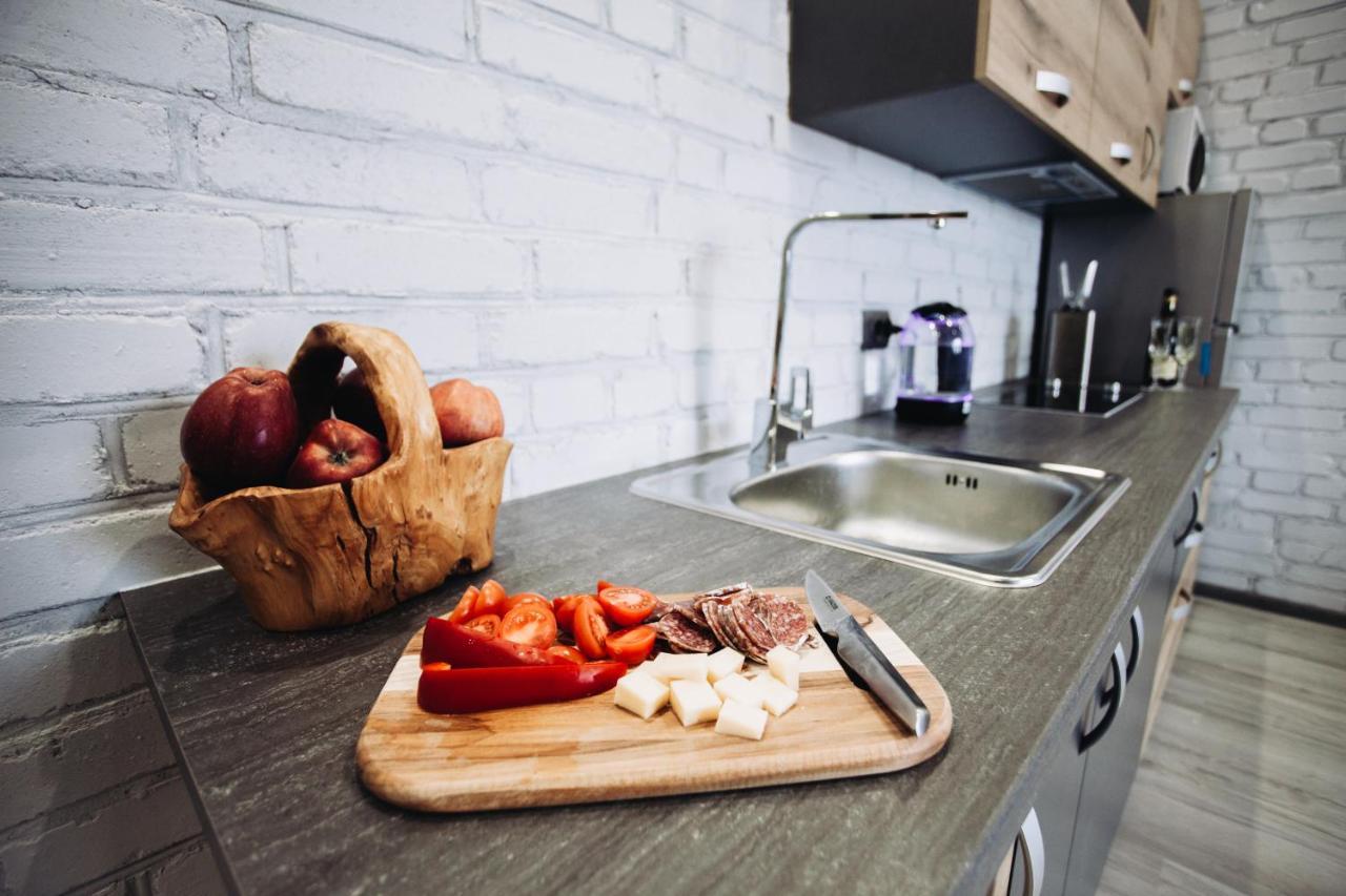 Loft De Luxe Apartments Винница Экстерьер фото